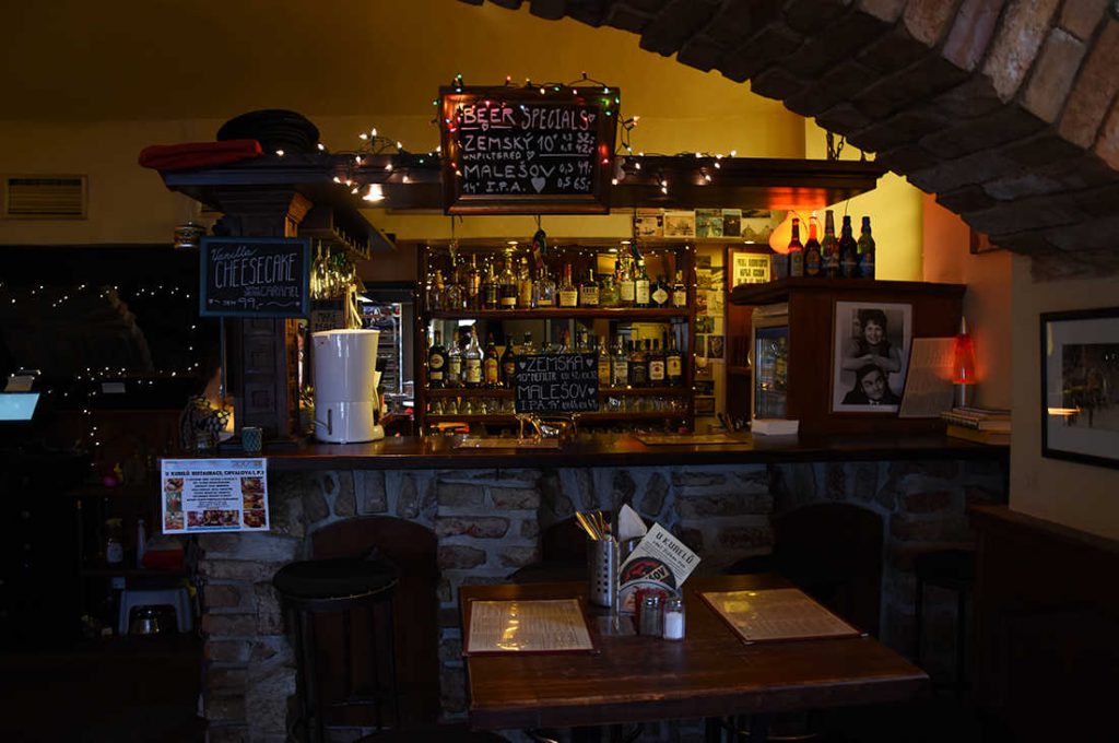 restaurants-in-praag-the-tavern